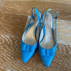 Lily kitten blue patent leather shoe